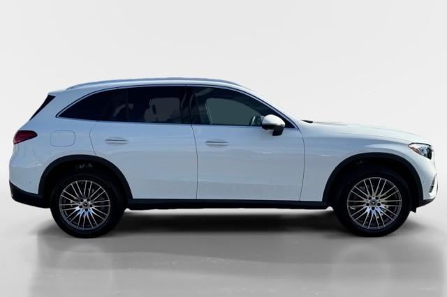 new 2024 Mercedes-Benz GLC 300 car, priced at $51,915