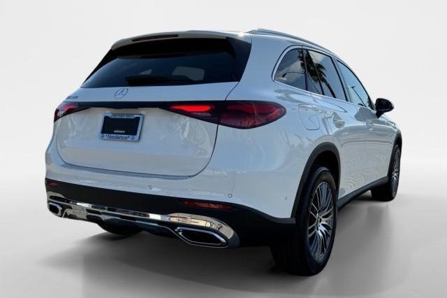 new 2024 Mercedes-Benz GLC 300 car, priced at $51,915