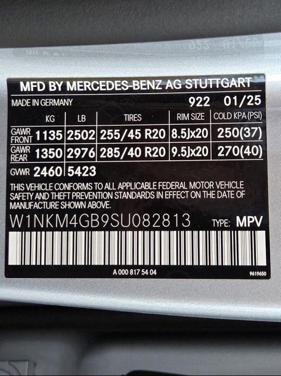 new 2025 Mercedes-Benz GLC 300 car, priced at $61,530