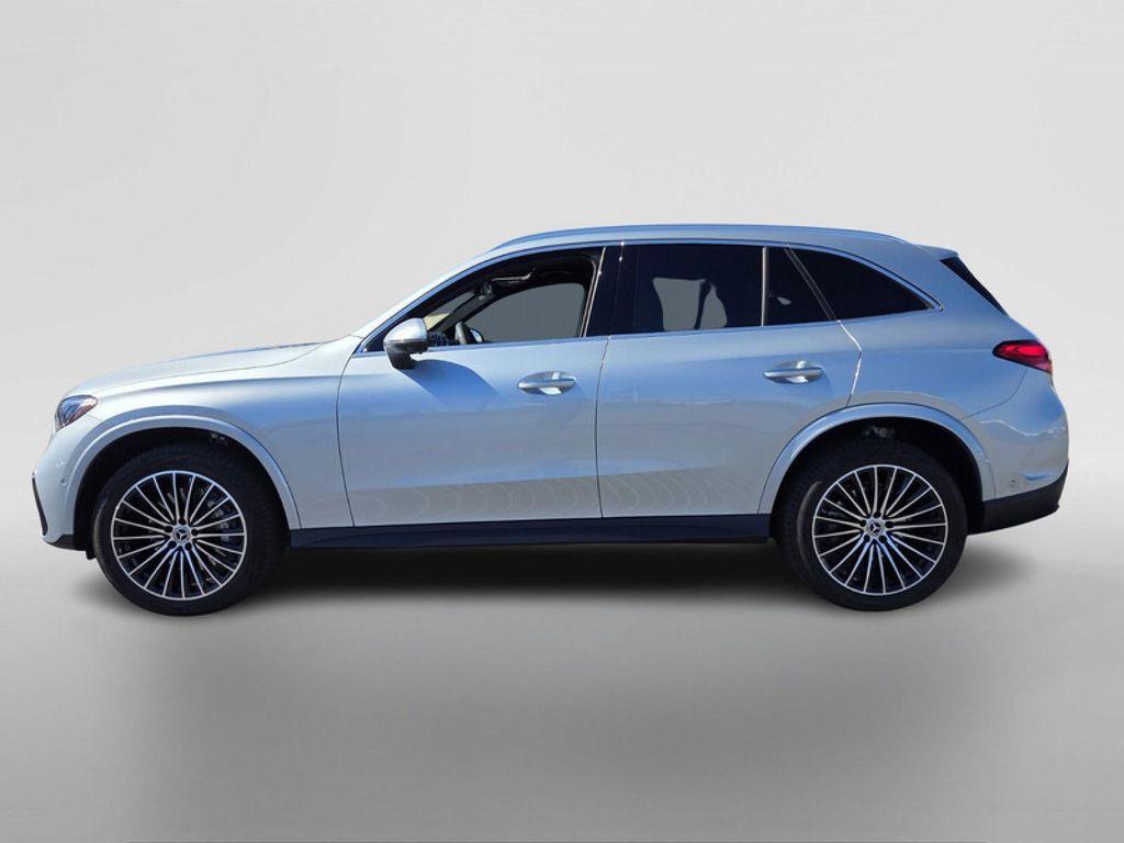 new 2025 Mercedes-Benz GLC 300 car, priced at $61,530