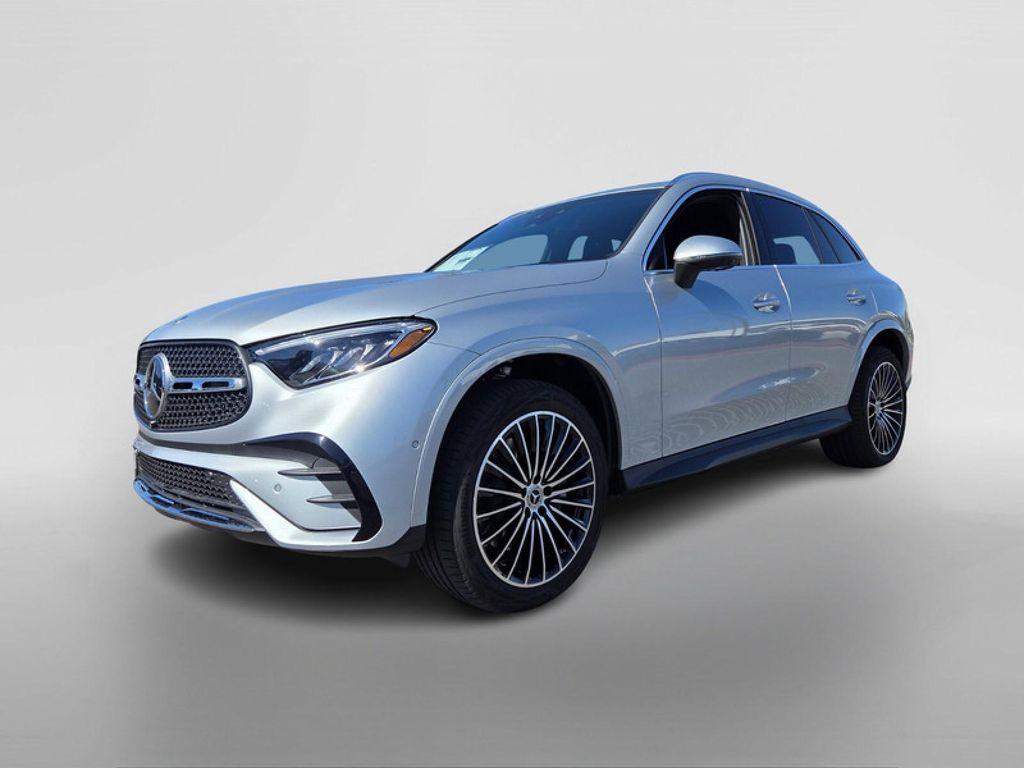 new 2025 Mercedes-Benz GLC 300 car, priced at $61,530