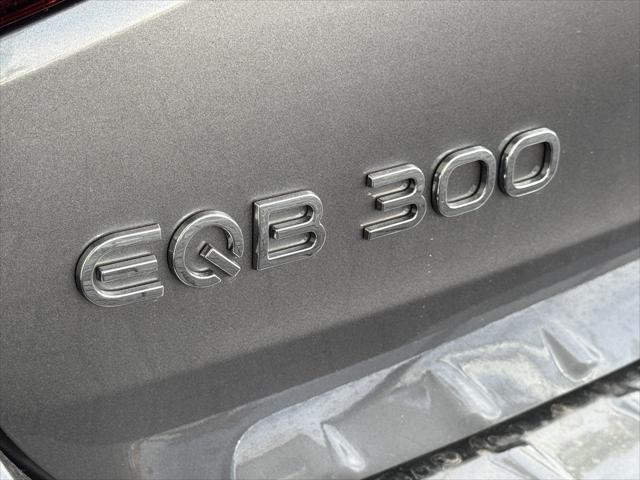 new 2024 Mercedes-Benz EQB 300 car, priced at $60,325