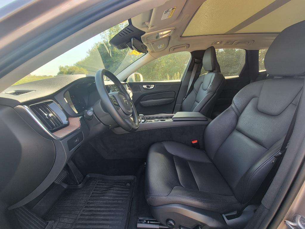used 2023 Volvo XC60 car, priced at $38,995