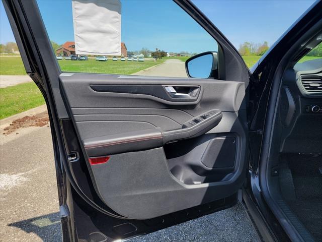 new 2025 Ford Escape car, priced at $34,718