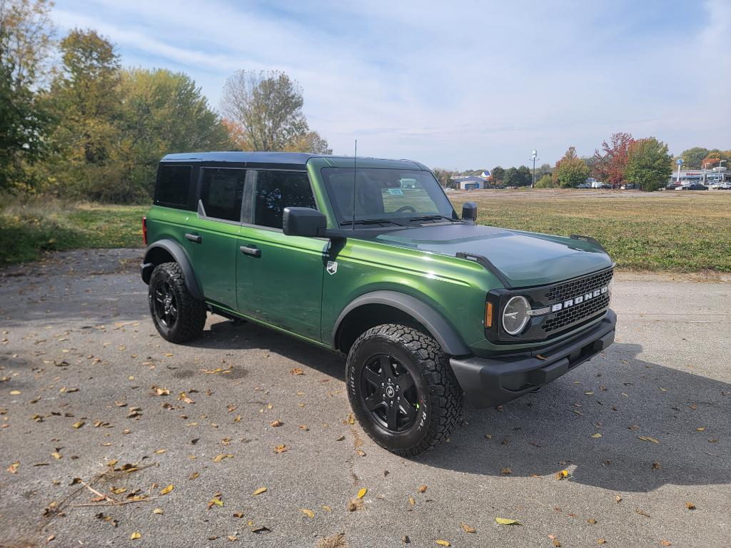 new 2025 Ford Bronco car, priced at $50,060