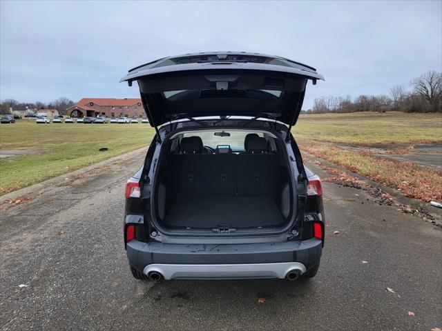 used 2022 Ford Escape car, priced at $23,500