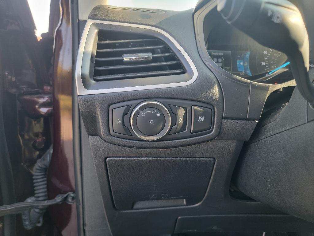 used 2024 Ford Edge car, priced at $22,995
