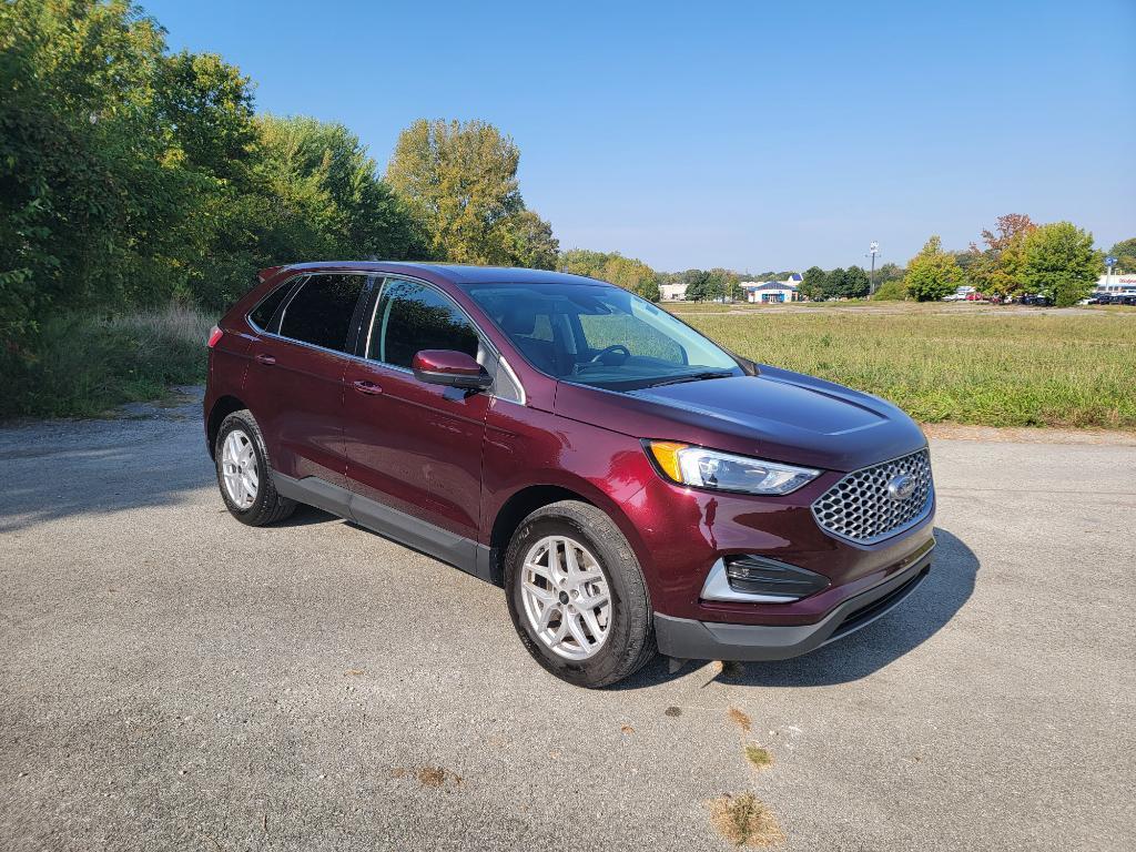 used 2024 Ford Edge car, priced at $22,995