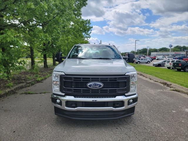 new 2025 Ford F-350 car, priced at $71,060