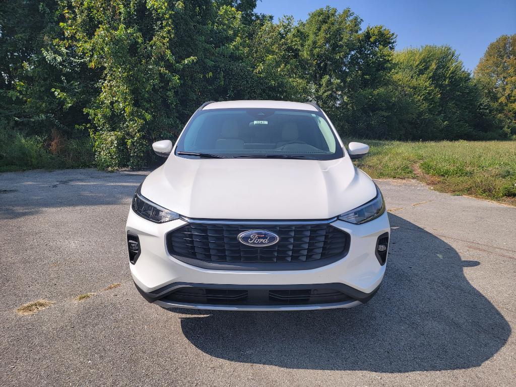 new 2025 Ford Escape PHEV car, priced at $38,398