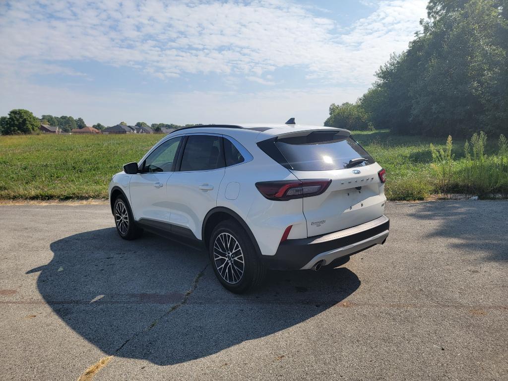 new 2025 Ford Escape PHEV car, priced at $38,398