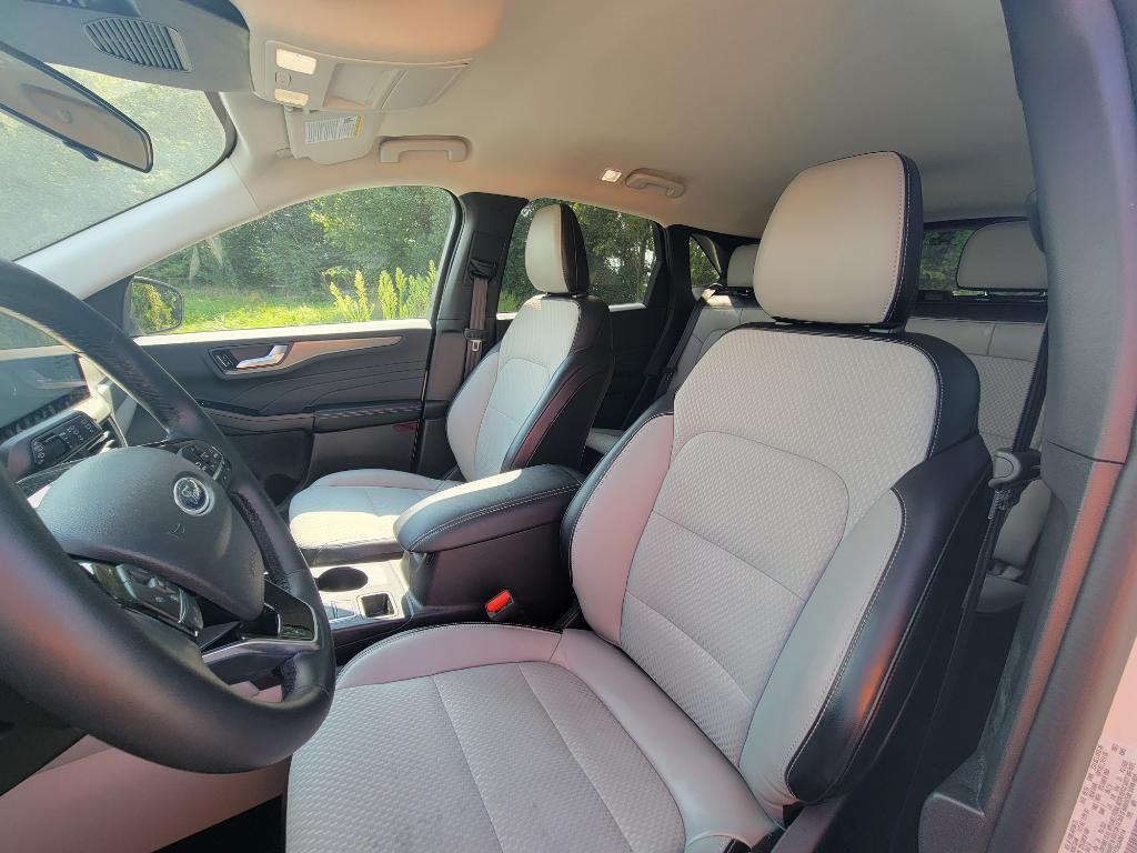 new 2025 Ford Escape PHEV car, priced at $38,398