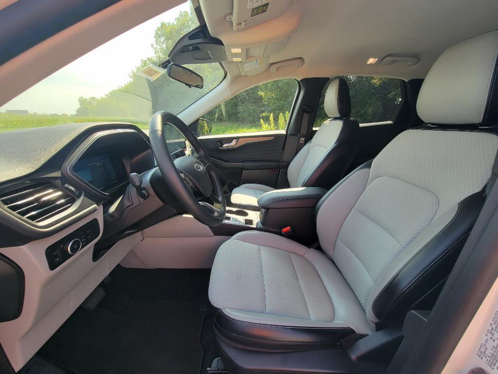 new 2025 Ford Escape PHEV car, priced at $38,398