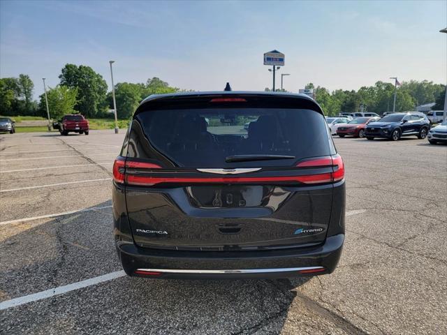 used 2024 Chrysler Pacifica Hybrid car, priced at $29,995