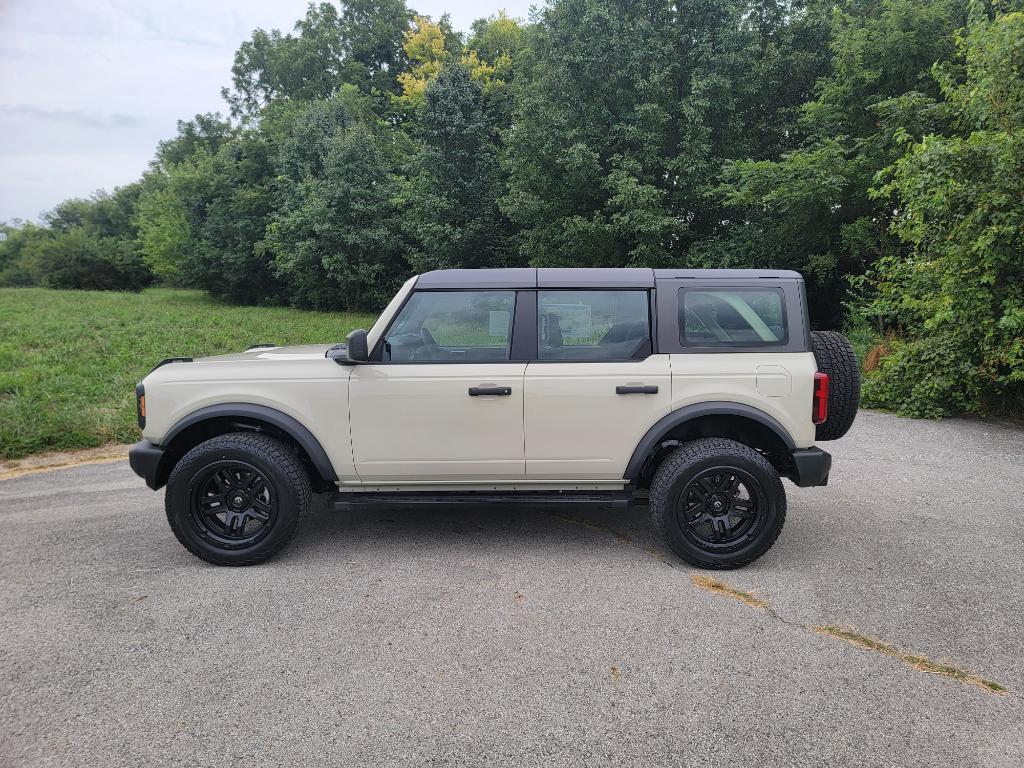 new 2025 Ford Bronco car, priced at $50,197