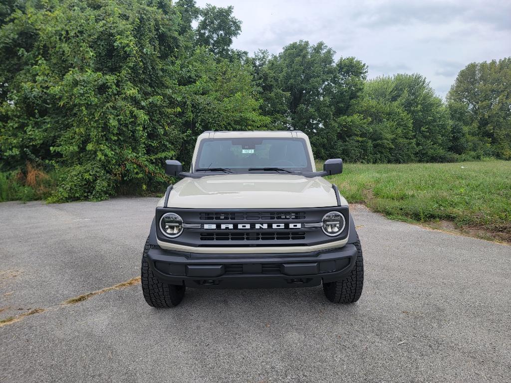 new 2025 Ford Bronco car, priced at $50,197