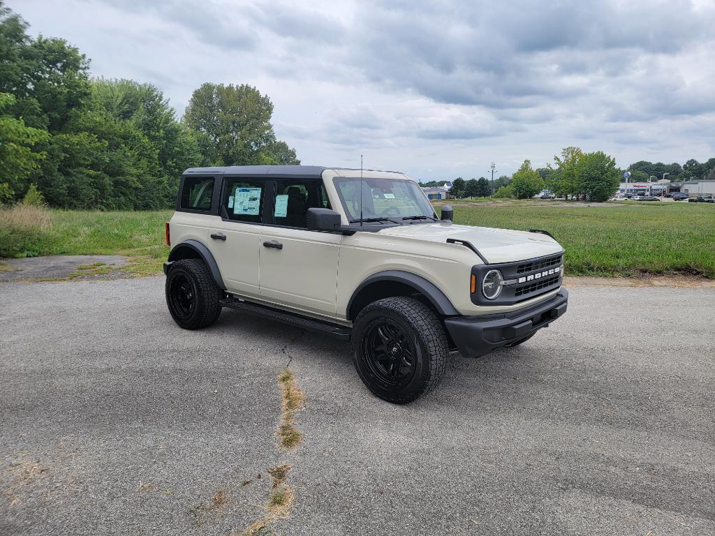 new 2025 Ford Bronco car, priced at $50,197