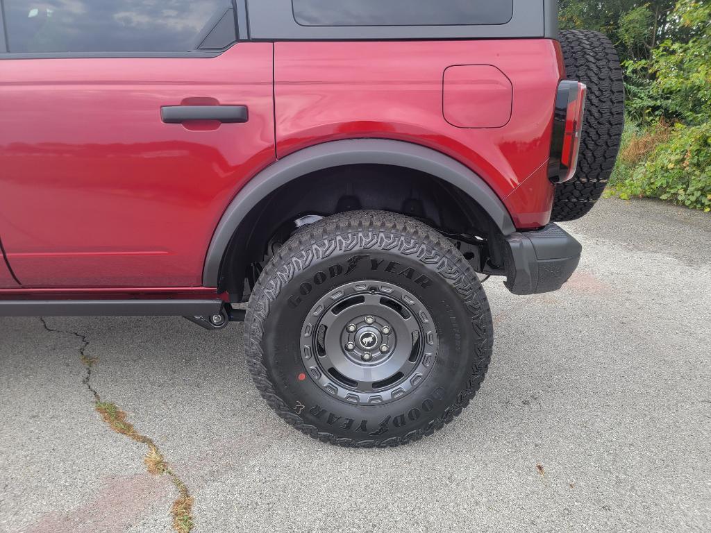 new 2025 Ford Bronco car, priced at $61,037