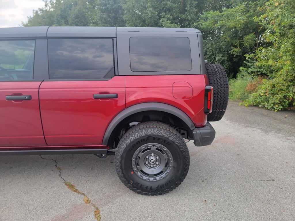 new 2025 Ford Bronco car, priced at $61,037