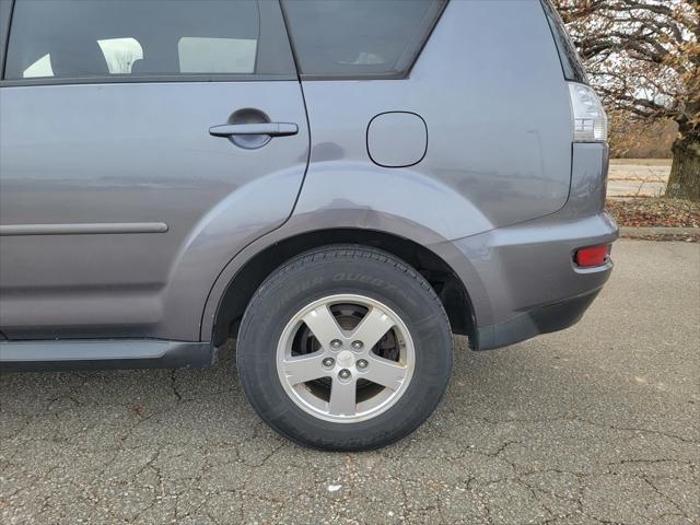 used 2010 Mitsubishi Outlander car, priced at $5,000