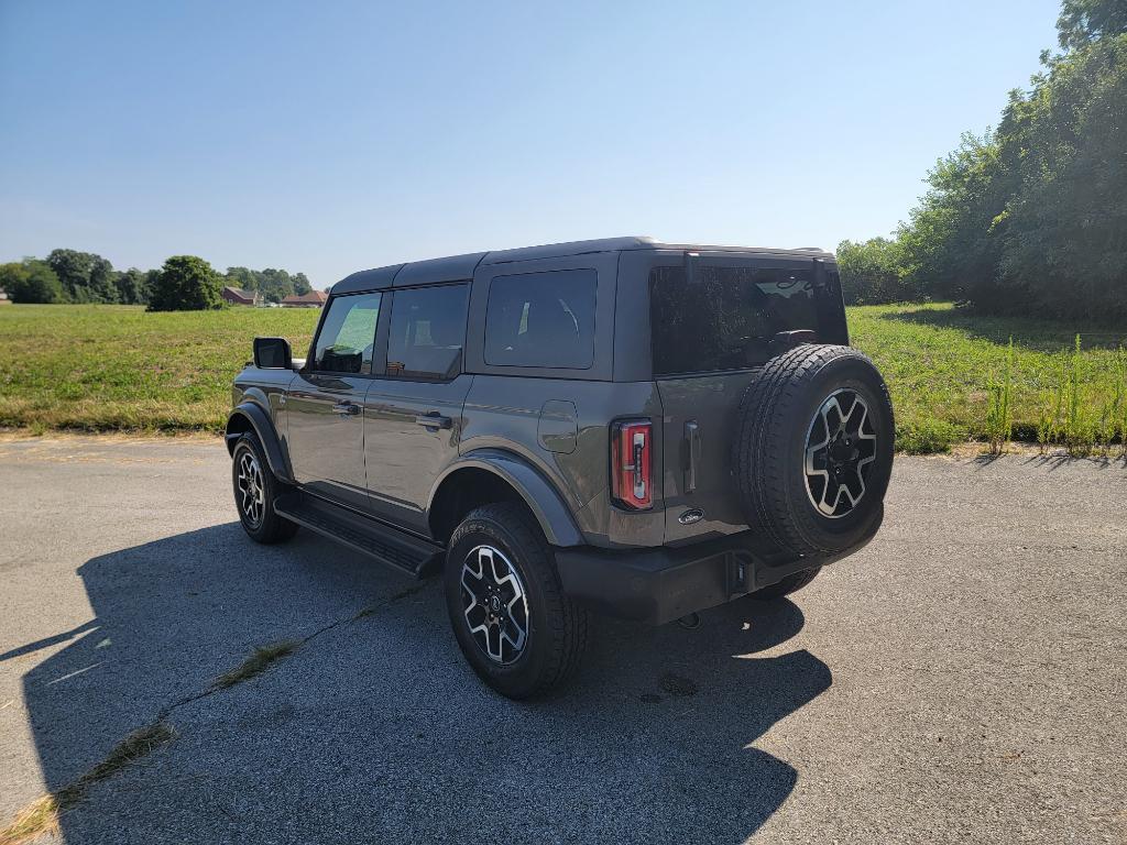new 2025 Ford Bronco car, priced at $54,534