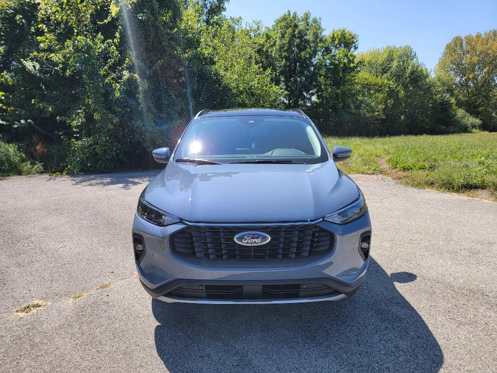 new 2025 Ford Escape PHEV car, priced at $33,467