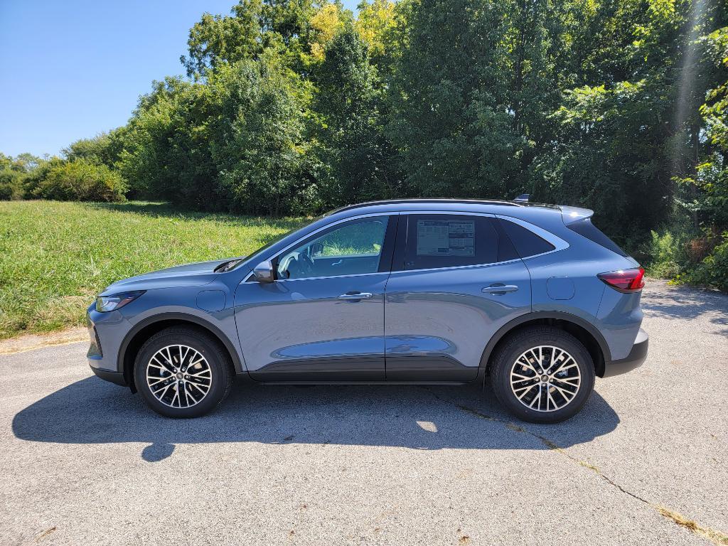 new 2025 Ford Escape PHEV car, priced at $33,467