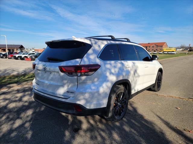 used 2019 Toyota Highlander car, priced at $25,377