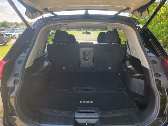 used 2018 Nissan Rogue car, priced at $12,999
