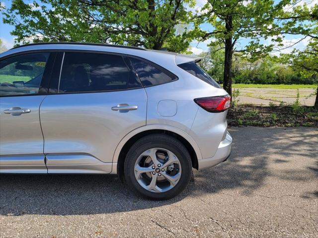 used 2023 Ford Escape car, priced at $23,995