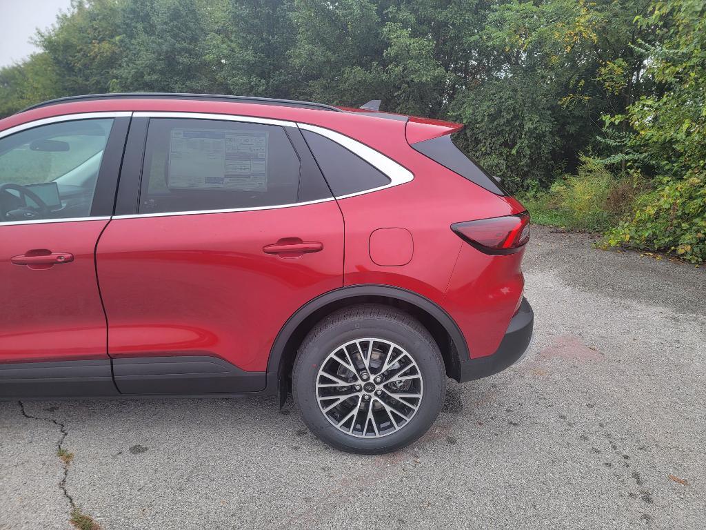 new 2026 Ford Escape PHEV car, priced at $37,390