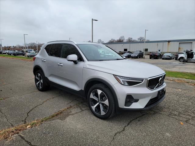 used 2024 Volvo XC40 car, priced at $31,200