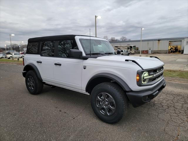 new 2024 Ford Bronco car, priced at $45,306