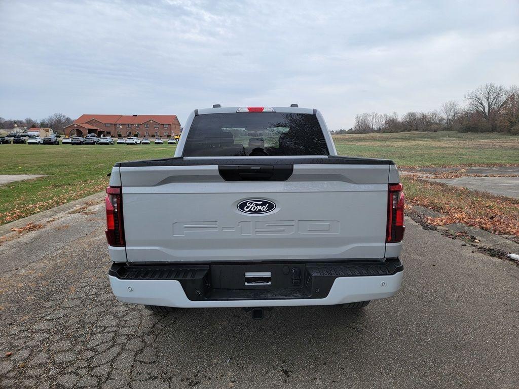 new 2024 Ford F-150 car, priced at $42,425