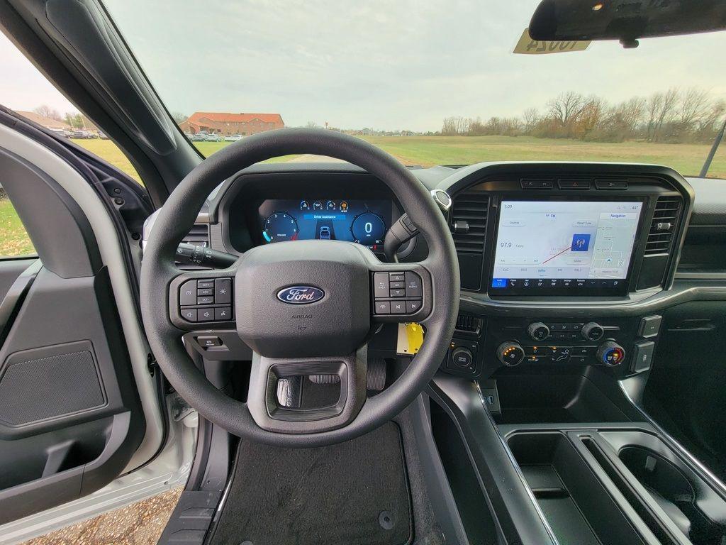 new 2024 Ford F-150 car, priced at $42,425