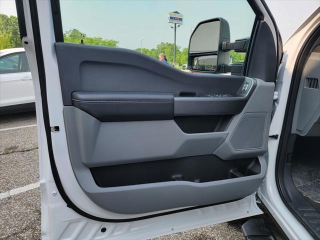 new 2025 Ford F-350 car, priced at $72,590