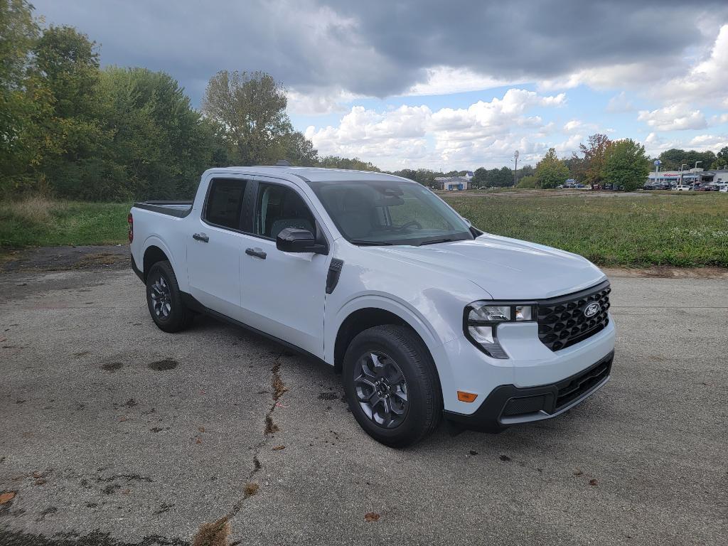 new 2025 Ford Maverick car, priced at $35,025