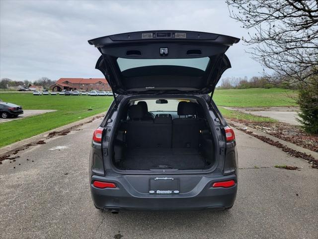 used 2015 Jeep Cherokee car, priced at $12,285