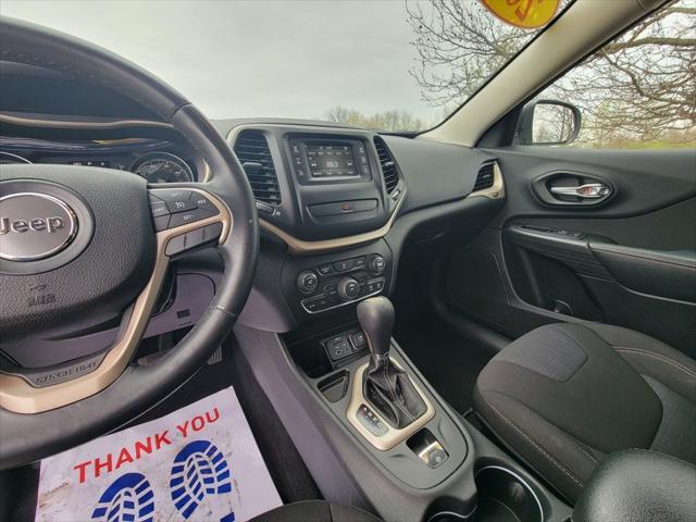 used 2015 Jeep Cherokee car, priced at $12,285