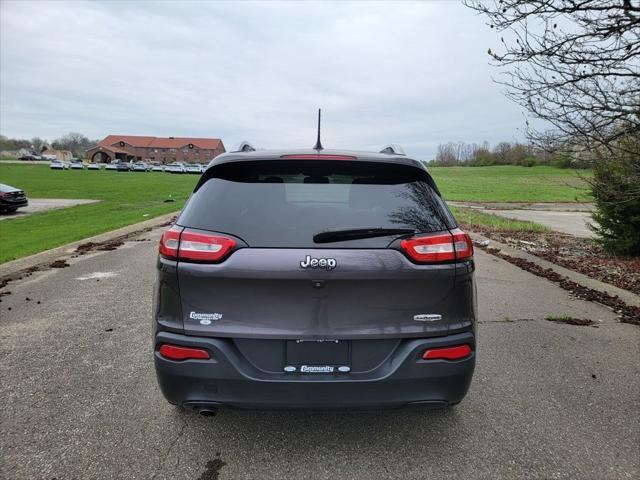used 2015 Jeep Cherokee car, priced at $12,285