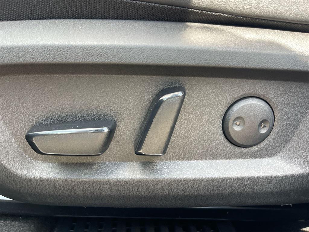 used 2021 Nissan Rogue car, priced at $25,990