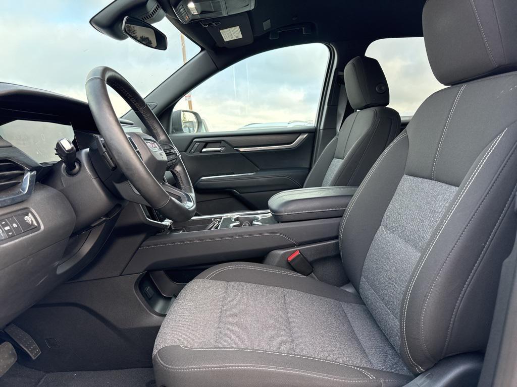 used 2025 GMC Acadia car, priced at $35,990