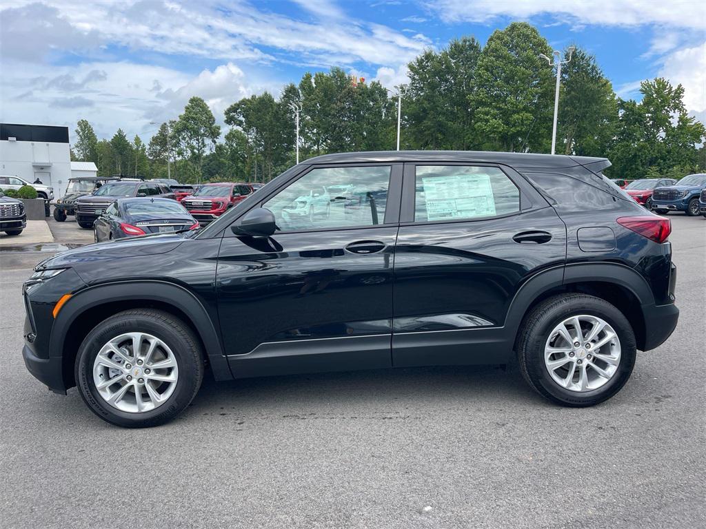 new 2026 Chevrolet TrailBlazer car, priced at $25,585