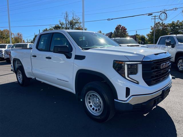 used 2023 GMC Sierra 1500 car, priced at $40,900