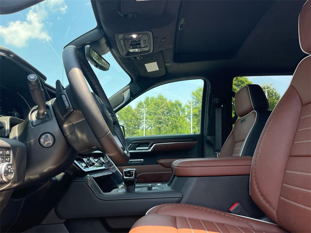 new 2025 GMC Sierra 1500 car, priced at $76,995