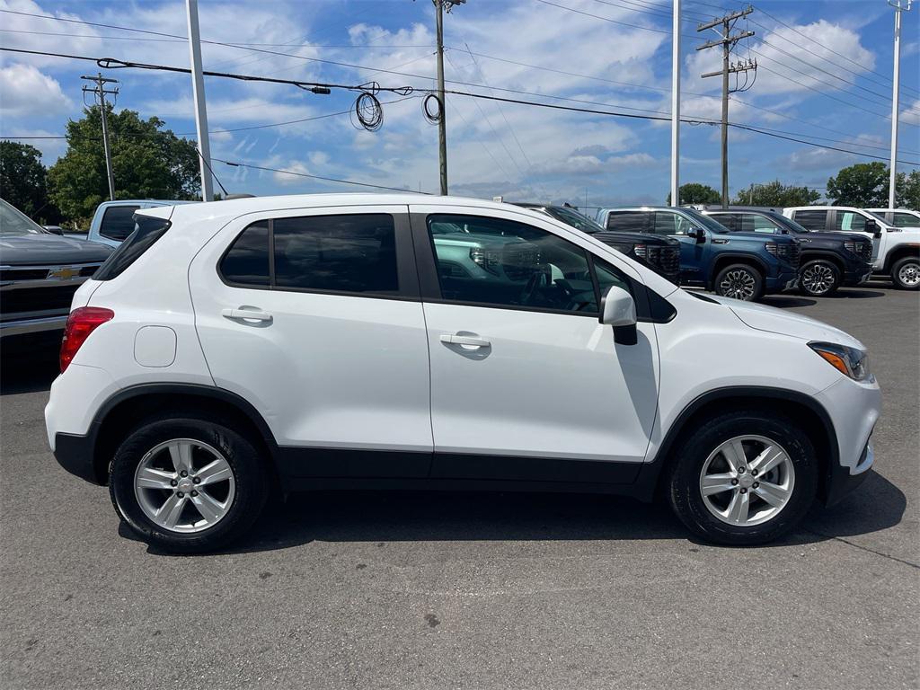 used 2022 Chevrolet Trax car, priced at $18,004