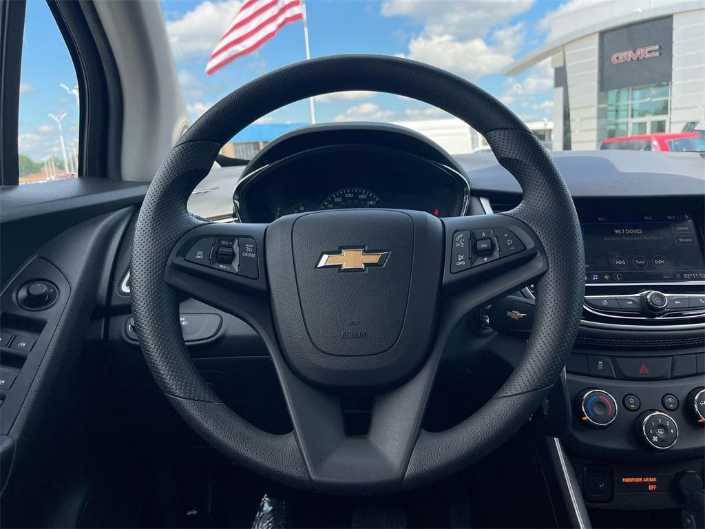 used 2022 Chevrolet Trax car, priced at $18,004