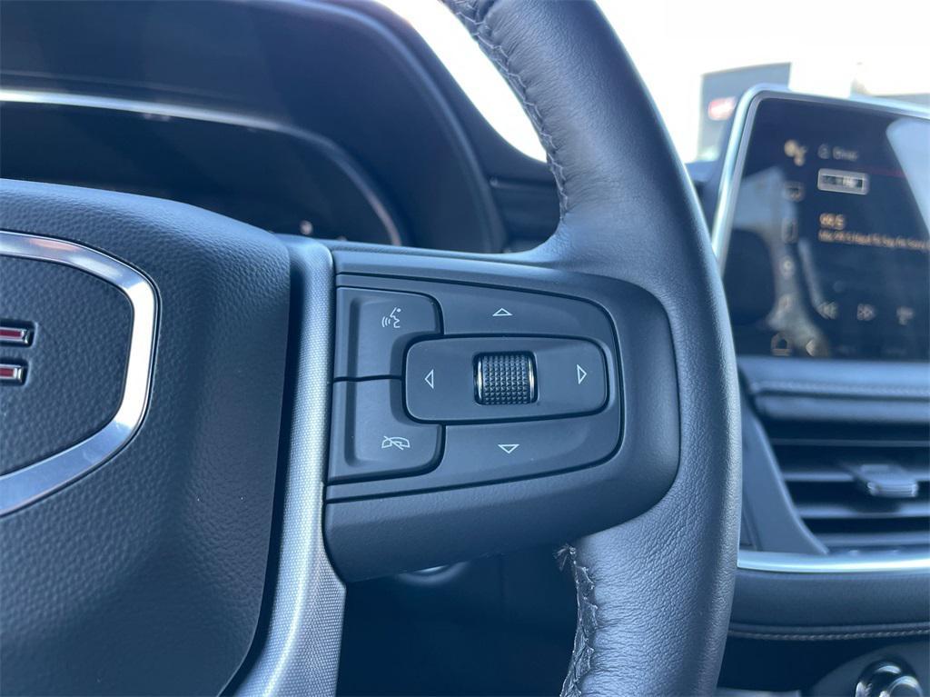 used 2022 GMC Yukon car, priced at $57,220
