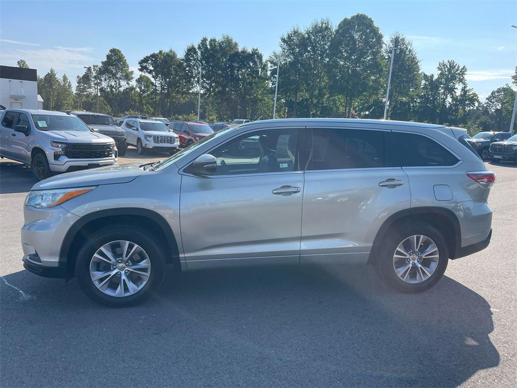 used 2015 Toyota Highlander car, priced at $12,708