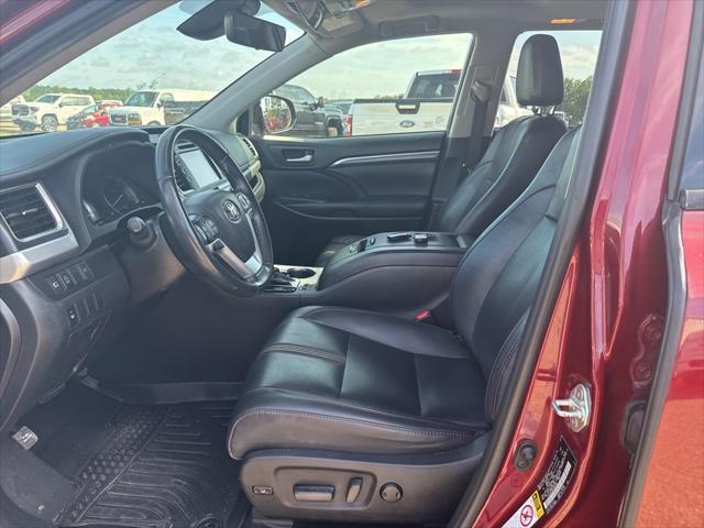 used 2019 Toyota Highlander car, priced at $19,980